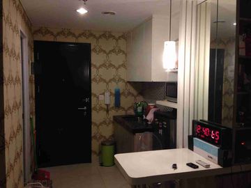 Sewa Apartemen Westmark Studio 29m2 Lt 7 Furnished