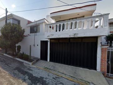 CASA EN VENTA, C. GRAL. MIGUEL NEGRETE COL. LOMAS DE LORETO MUN. PUEBLA C.P. 72260 PUEBLA