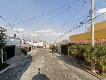 CASA EN VENTA, C. GRAL. MIGUEL NEGRETE COL. LOMAS DE LORETO MUN. PUEBLA C.P. 72260 PUEBLA