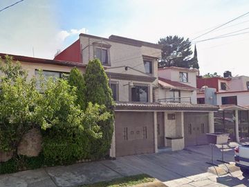 Casa en venta Calle Piñon, Cumbres de San Mateo, Naucalpan Recuperación Bancaria