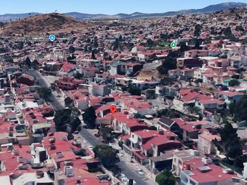 Casa en venta Calle Piñon, Cumbres de San Mateo, Naucalpan Recuperación Bancaria