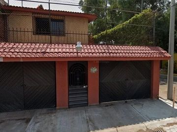 Casa en venta Calle Helio, Colonia El Rosario, Azcapotzalco, Recuperación Bancaria