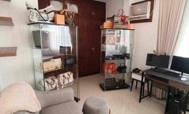 4BR House and lot with Pool for Sale at Mactan Tropics