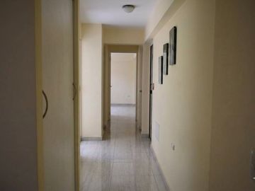Dpto En 1Er Nivel Elevado De 107 M2 En Calle Collasuyo 251 San Miguel-Vista Exterior Frente A Parque