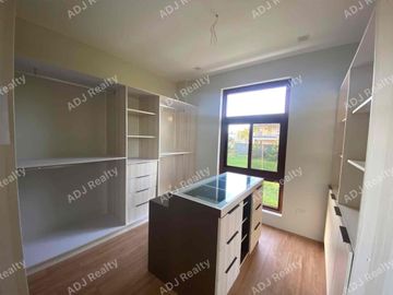 Colinas Verdes Brand new House and lot with pool