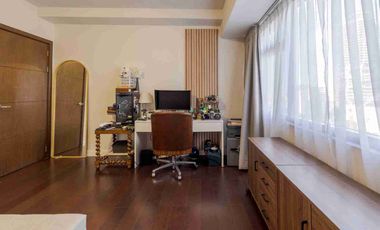 Condo for sale in Cebu Bus. Park, the Alcoves corner unit