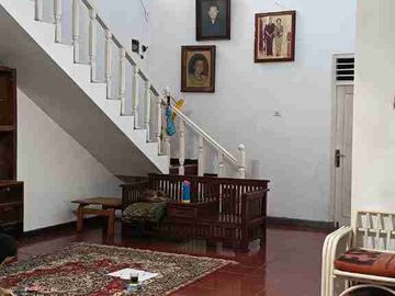 Dijual Cepat Rumah 1,5 lantai di Cipayung