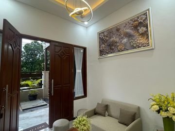 Di Jual Rumah  Dharmahusada Mewah Baru Renovasi tinggal jalan kaki ke galaxymall