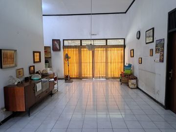 MANYAR JAYA BUTUH RENOV MINOR TAPI HARGA CENGLI