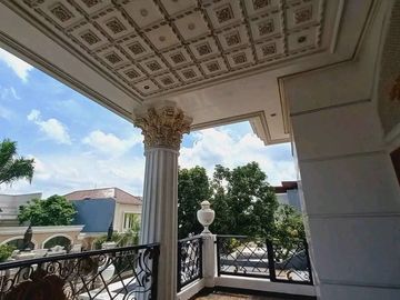 Row jl 4 mobil Rumah di Area Gayungsari Surabaya