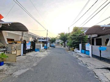 RON.A2720 RUMAH NGINDEN INTAN TIMUR SURABAYA LOKASI NYAMAN SIAP HUNI