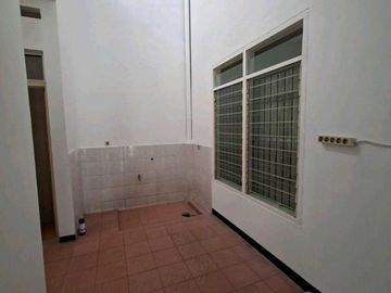 RON.A2720 RUMAH NGINDEN INTAN TIMUR SURABAYA LOKASI NYAMAN SIAP HUNI