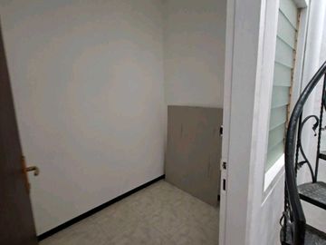RON.A2720 RUMAH NGINDEN INTAN TIMUR SURABAYA LOKASI NYAMAN SIAP HUNI