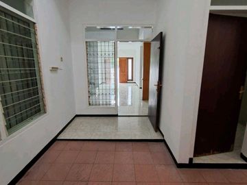 RON.A2720 RUMAH NGINDEN INTAN TIMUR SURABAYA LOKASI NYAMAN SIAP HUNI