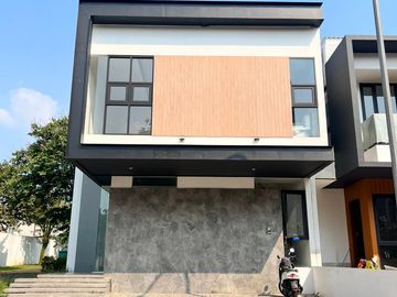 Dijual Rumah Mewah BSD City Hoek, Eternity Icon