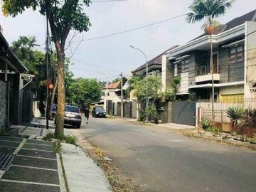 DIJUAL RUMAH HITUNG TANAH DI SAYAP SUDIRMAN BANDUNG