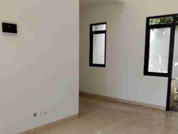 dijual rugi rumah murah di villagio luas 96 citra raya Cikupa Tangerang