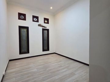 Termurah Rumah Mewah 2 Lantai Di Kebonsari Elveka Surabaya