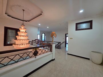 Termurah Rumah Mewah 2 Lantai Di Kebonsari Elveka Surabaya