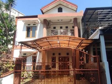 Rumah Semi Furnished Dalam Komplek Antapani