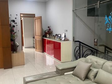 Rumah Mewah Siap Huni di Singgasana Pradana Bandung