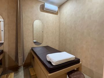 Ruko Strategis Semi Furnish di Summarecon Bekasi