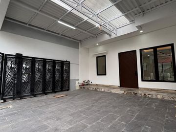 FORSALE RUMAH 2 LANTAI DARMO PERMAI SURABAYA KOTA LA 435