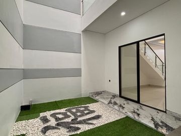 FORSALE RUMAH 2 LANTAI DARMO PERMAI SURABAYA KOTA LA 435