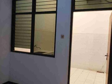 dijual rumah di wiyung taman pondok indah