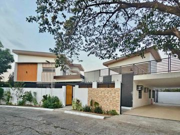 Spacious 2 Storey House and Lot for Sale in Marcelo Green Village near Skyway-MD