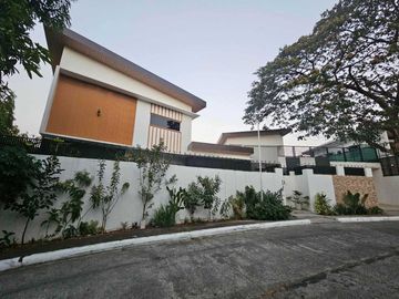 Spacious 2 Storey House and Lot for Sale in Marcelo Green Village near Skyway-MD
