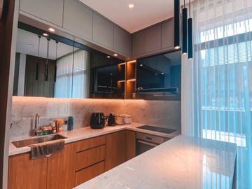 Dijual Rumah Mewah di Greenwich BSD, Lt.8x14m2, Fully Furnished