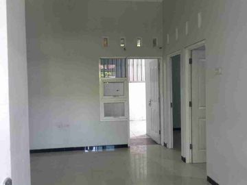 rumah di dolog, 1 menit swalayan aneka jaya Wolter monginsidi