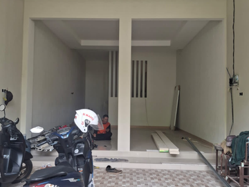 Rumah Usaha Gunung Anyar Sawah, cocok untuk usaha, jalanan ramai