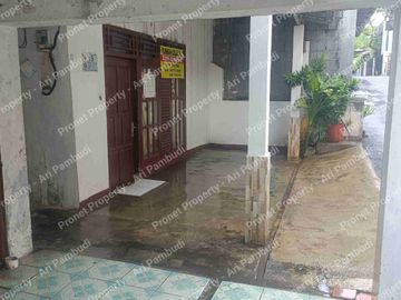 rumah tua di kebon baru jaksel