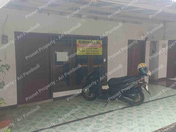 rumah tua di kebon baru jaksel