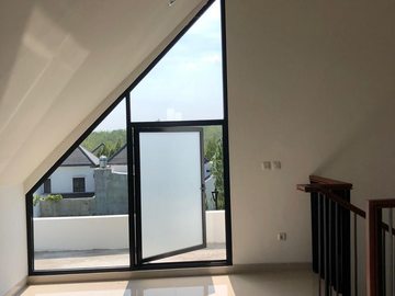 JUAL Rumah Ada Attic Room di Kedaton Park BSB City Semarang