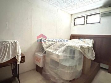 Ruko Usaha Pusat Kota Lokasi Strategis Dekat Alun Alun dan Kuliner Legendaris
