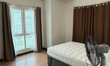 BGC CONDO FOR RENT 3 BEDROOM WITH PARKING PHP 150,000 MONTHLY FULLY FURNISHED