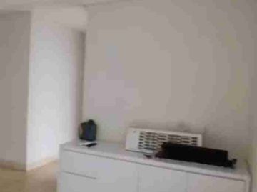 DISEWA APARTEMEN GOLD COAST 2 BR SEMI FURNISH
