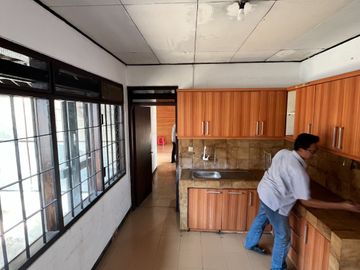 Tempat Nongkrong MusisiDuta Sheila On 7,  Kini Menunggu Investor Baru