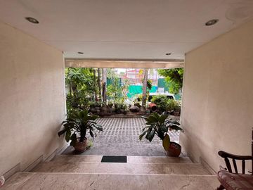 NORTH GREENHILLS 9 BEDROOM HOUSE AND LOT FOR SALE