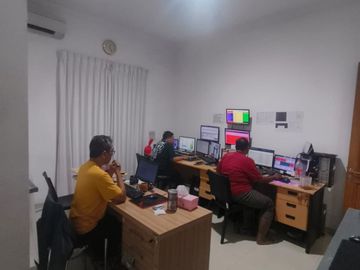 FORSALE RUMAH REGENCY 21 STRATEGIS SURABAYA KOTA LA 425