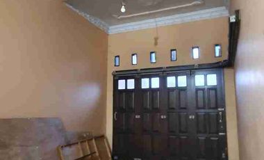 Dijual Rumah 2,5 lantai Luas Kokoh nempel Perum PEMDA Jatiasih. Kota Bekasi