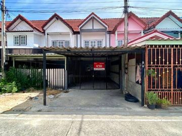 ขายทาวน์เฮ้าส์ หมู่บ้านโชคบุญมี ชะอำ-เพชรบุรี พร้อมเข้าอยู่