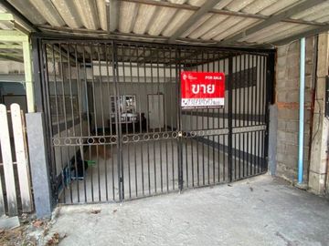 ขายทาวน์เฮ้าส์ หมู่บ้านโชคบุญมี ชะอำ-เพชรบุรี พร้อมเข้าอยู่