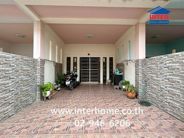 Two-story townhome, 16.4 sq.wa., Prarthana Town Plus Village, Soi Laem Payom 2, Sukhumvit Road, Rayong City, Rayong.