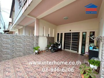 Two-story townhome, 16.4 sq.wa., Prarthana Town Plus Village, Soi Laem Payom 2, Sukhumvit Road, Rayong City, Rayong.