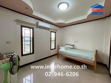 Two-story townhome, 16.4 sq.wa., Prarthana Town Plus Village, Soi Laem Payom 2, Sukhumvit Road, Rayong City, Rayong.