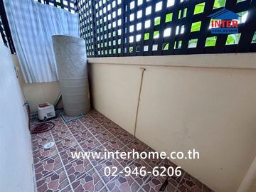 Two-story townhome, 16.4 sq.wa., Prarthana Town Plus Village, Soi Laem Payom 2, Sukhumvit Road, Rayong City, Rayong.